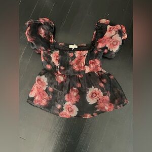 THIRTY/THIRTY LA Floral Puff Sleeve Top. SIZE S